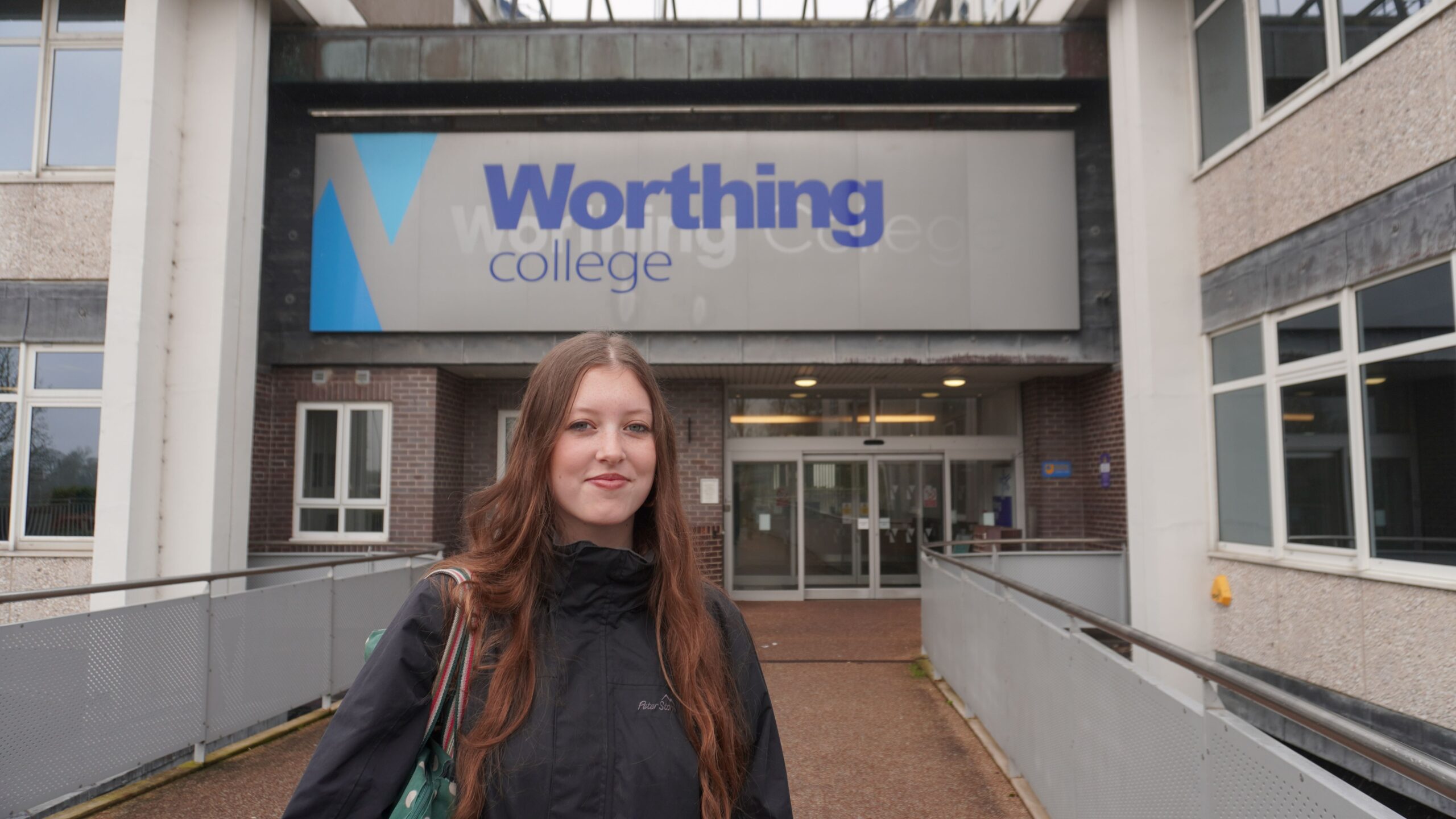 Worthing College student Sylvie Bracey has been offered a place at Oxford University