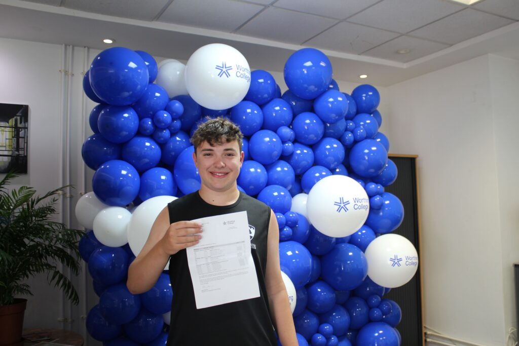 Isaac Hewitt with his A Level Results at Worthing College 13/08/26